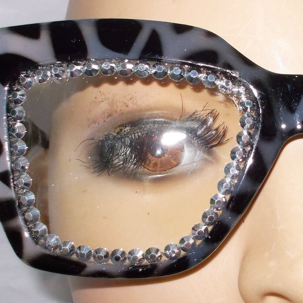 1.50 READING GLASSES LARGE OVERSIZED GRAY ANIMAL PRINT READERS SILVER RHINESTONE